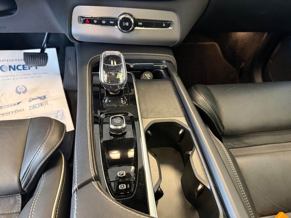 Volvo XC90 2,0 T8 ReCharge Ultimate Dark aut. AWD 7prs 5d