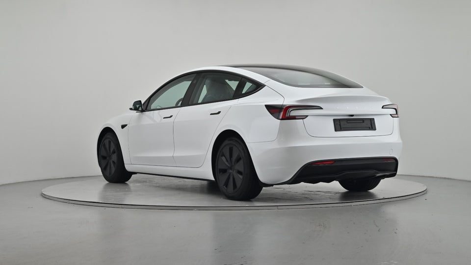 Tesla Model 3 RWD 4d