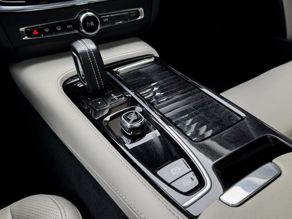 Volvo V90 2,0 T8 ReCharge R-Design aut. AWD 5d