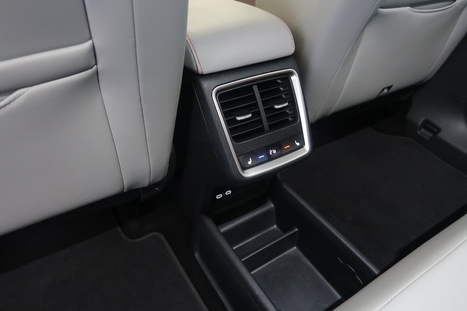 Skoda Elroq 85 iV Lodge Advanced 5d