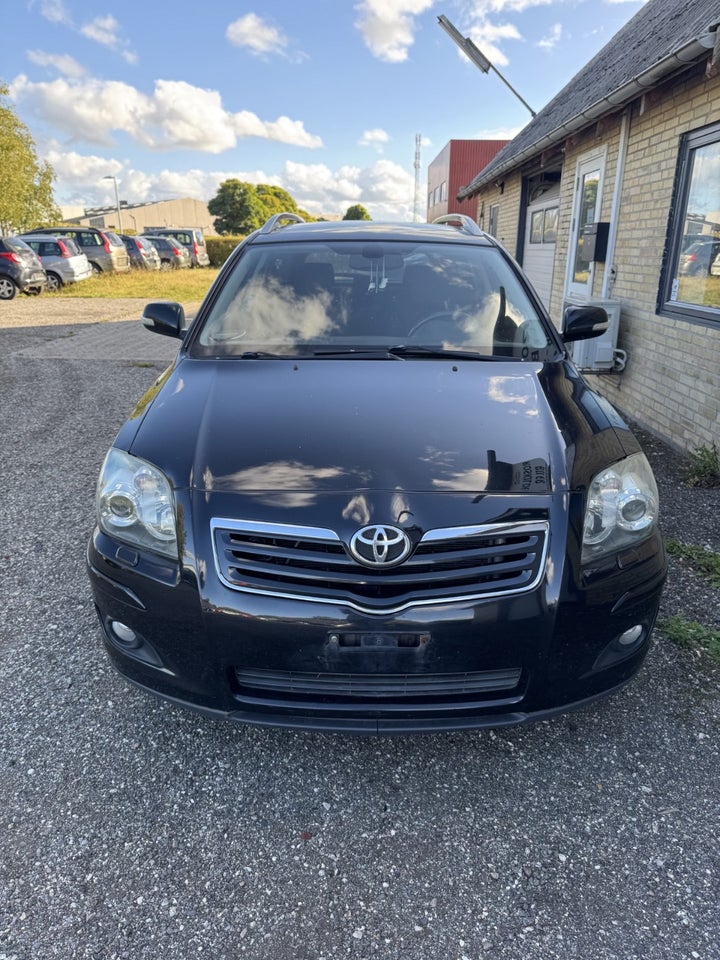 Toyota Avensis 1,8 VVT-i Sol stc. 5d