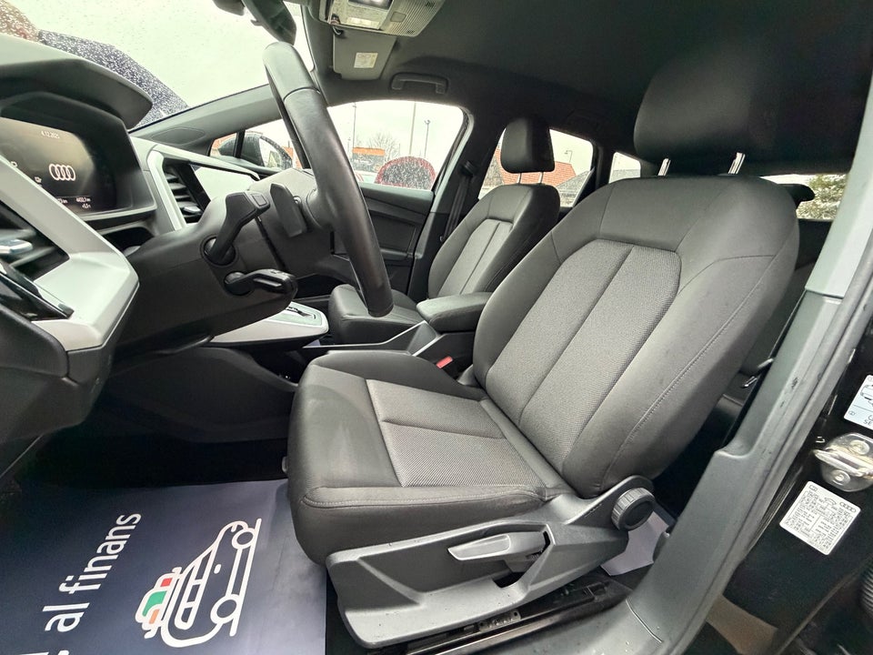 Audi Q4 e-tron 40 Advanced 5d