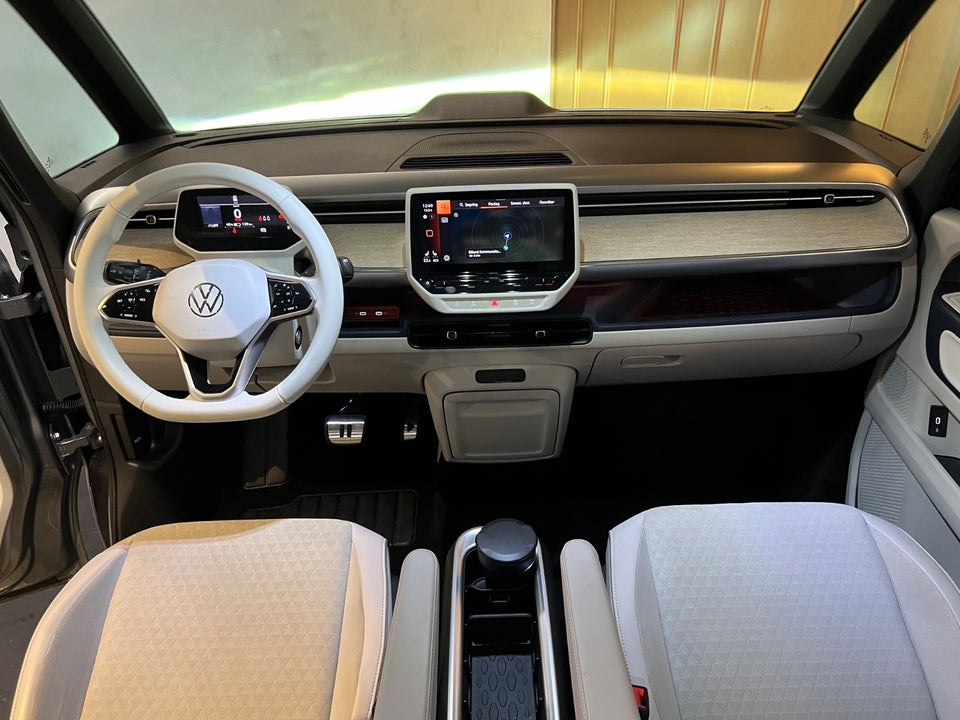 VW ID.Buzz 77 Pro SWB 5d