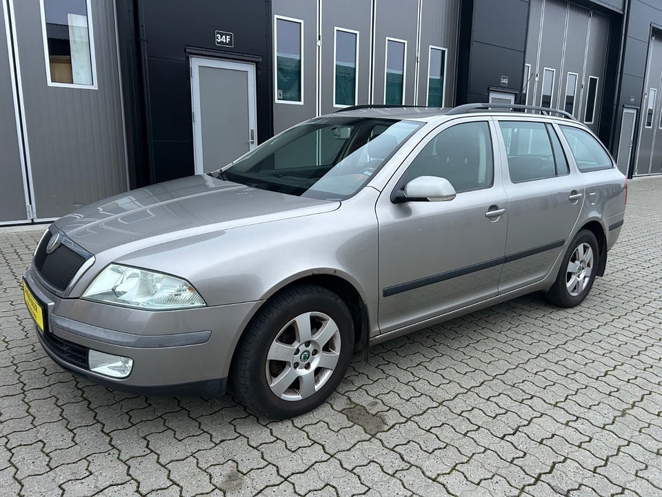 Skoda Octavia 1,9 TDi 100 Ambiente Combi 5d