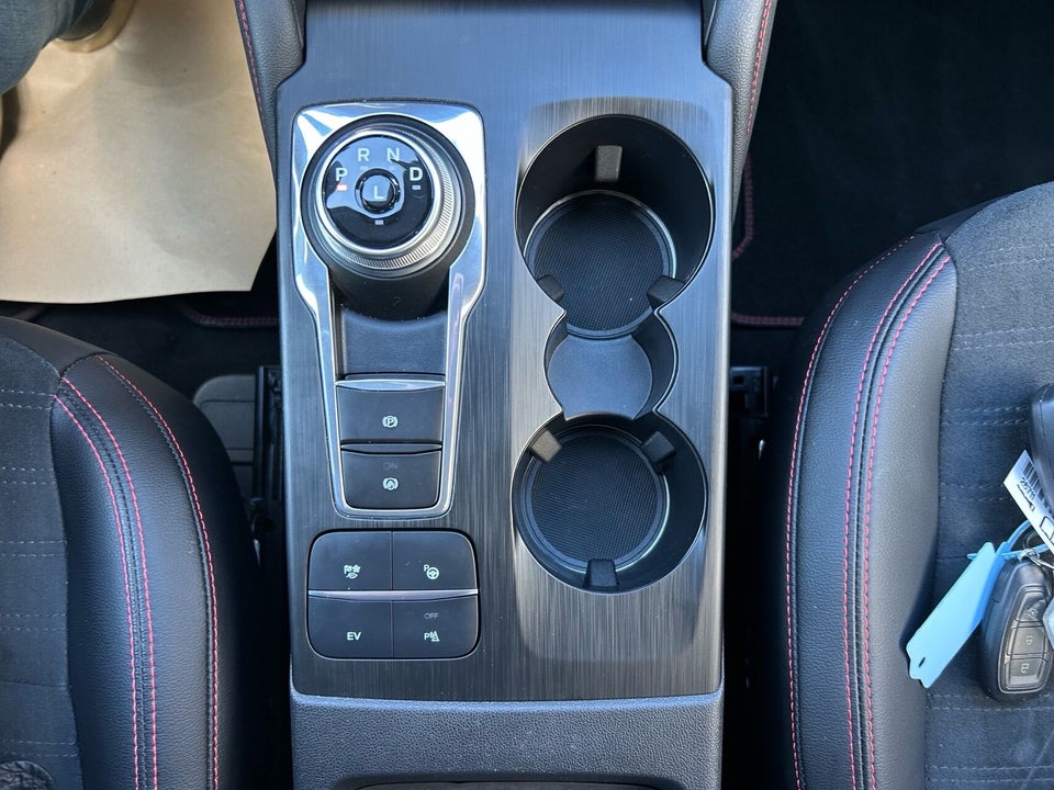 Ford Kuga 2,5 PHEV ST-Line X CVT 5d