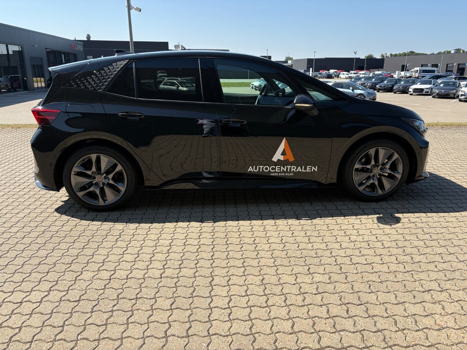 Cupra Born 58 Plus 5d
