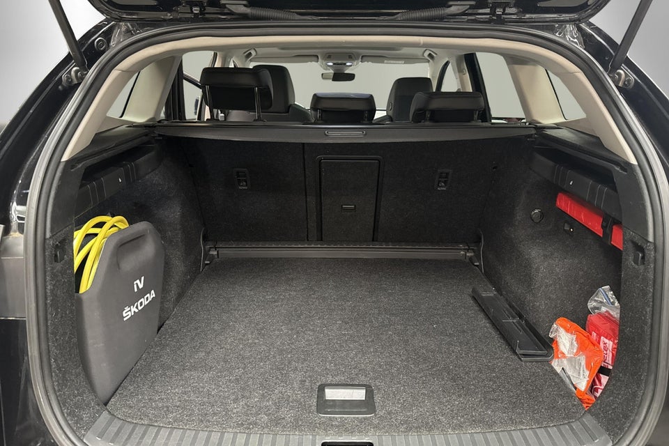Skoda Enyaq 80 iV Plus 5d