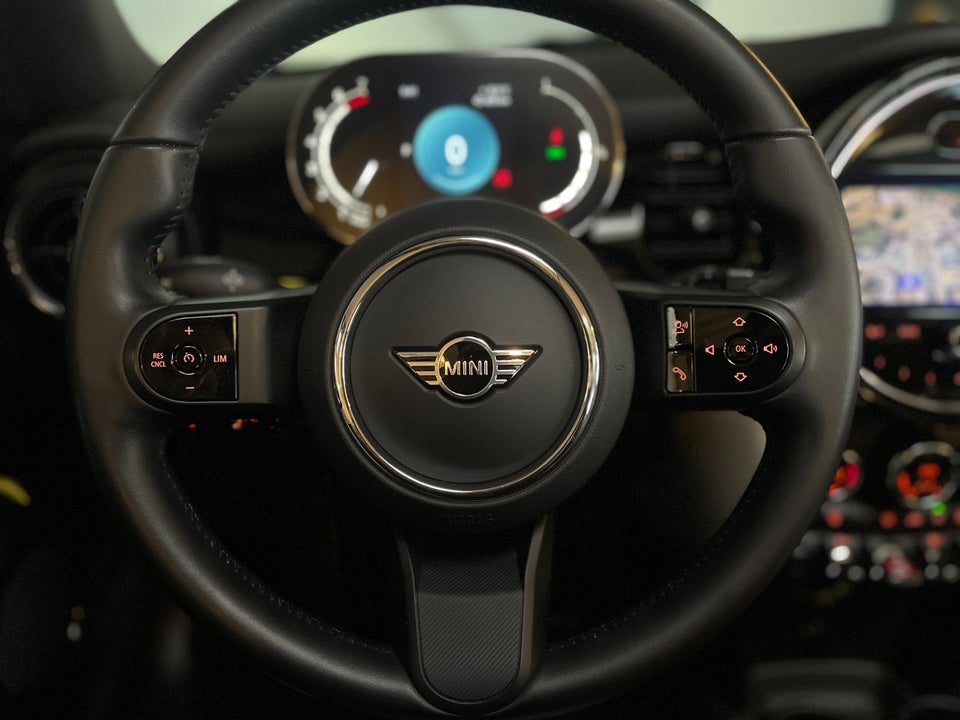 MINI Cooper 1,5 Essential Cabriolet aut. 2d