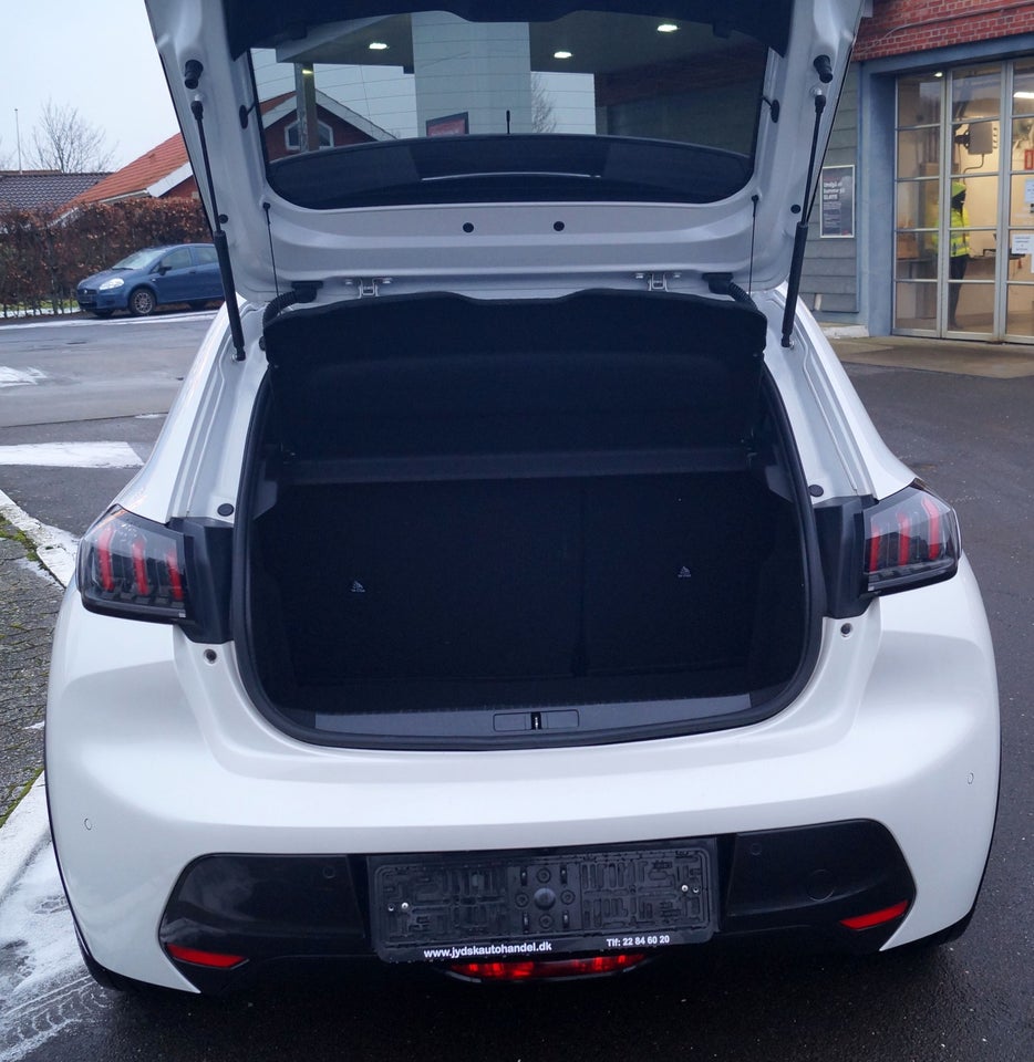 Peugeot e-208 50 Allure 5d