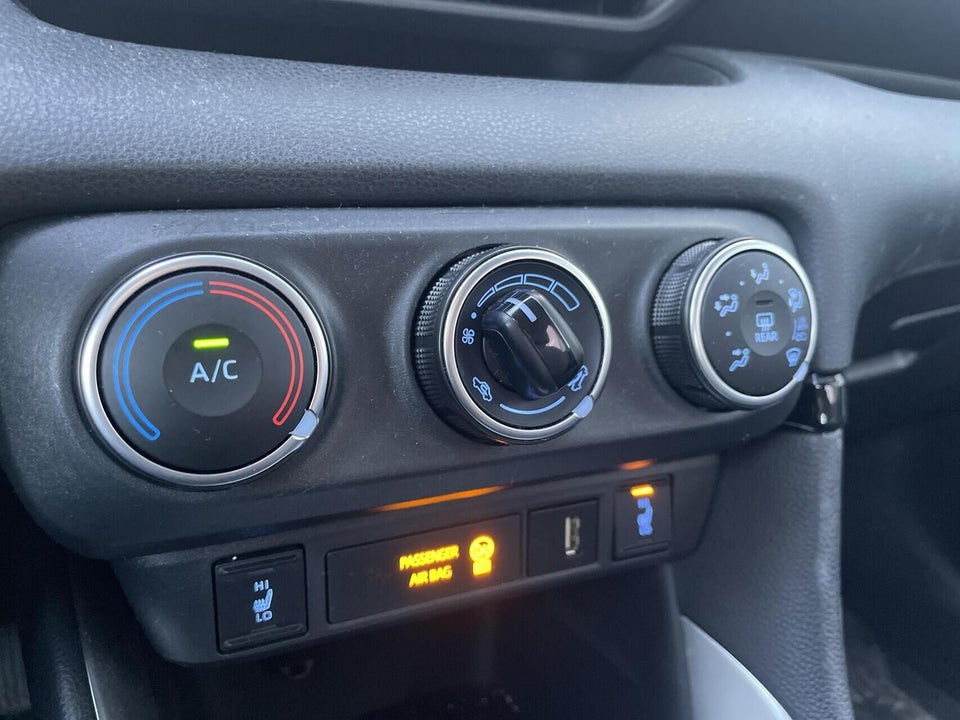 Toyota Yaris 1,5 Active 5d