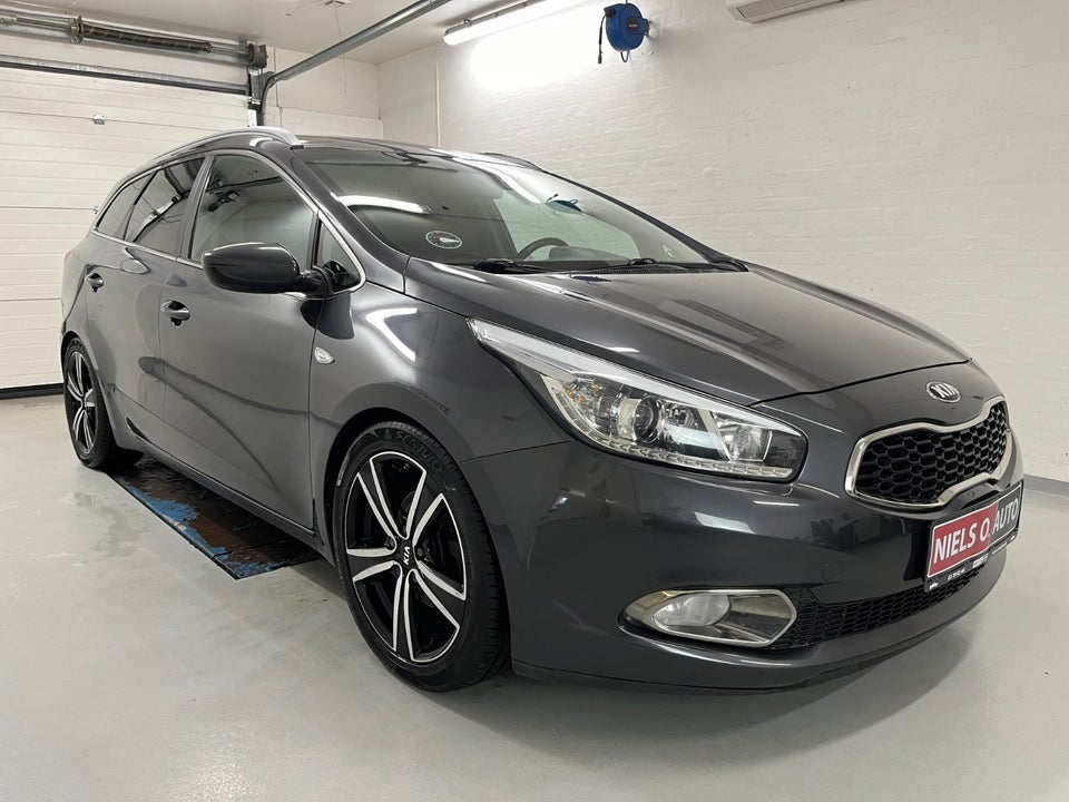 Kia Ceed 1,6 CRDi 128 Spring SW 5d