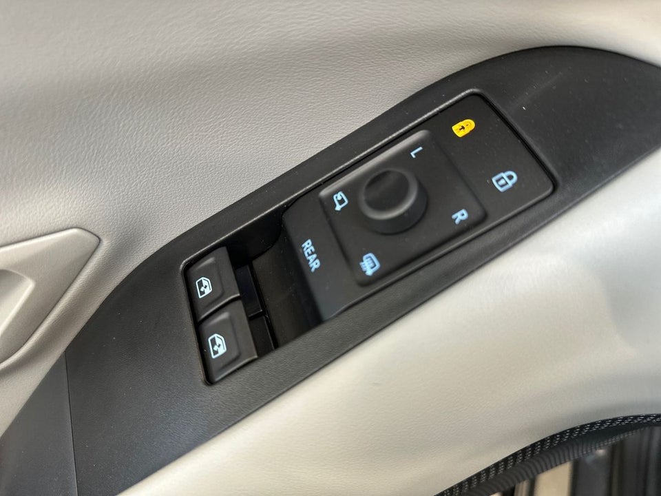 Ford Capri 77 Select Extended Range 5d