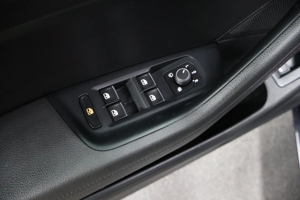 VW Passat 2,0 TDi 190 Highline Premium Variant DSG 5d