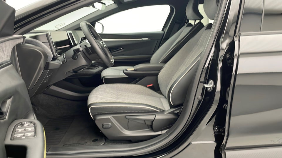 Renault Megane E-Tech 60 Techno 5d