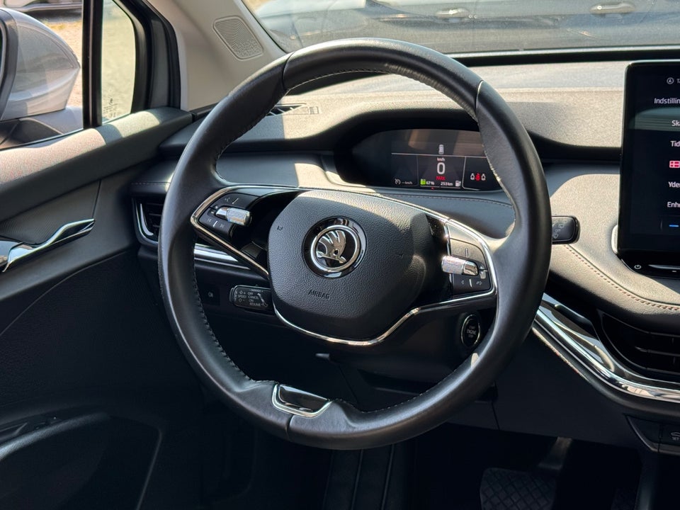 Skoda Enyaq 80x iV Plus 5d
