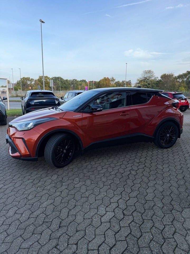 Toyota C-HR 2,0 Hybrid C-HIC Royale CVT 5d