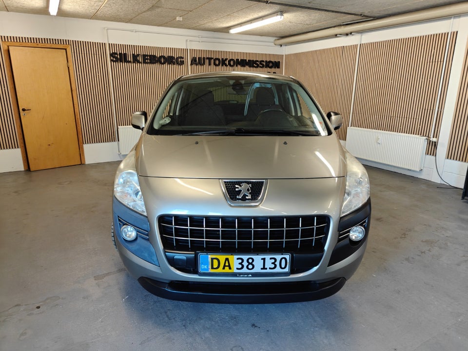 Peugeot 3008 1,6 HDi 112 Style Van 5d