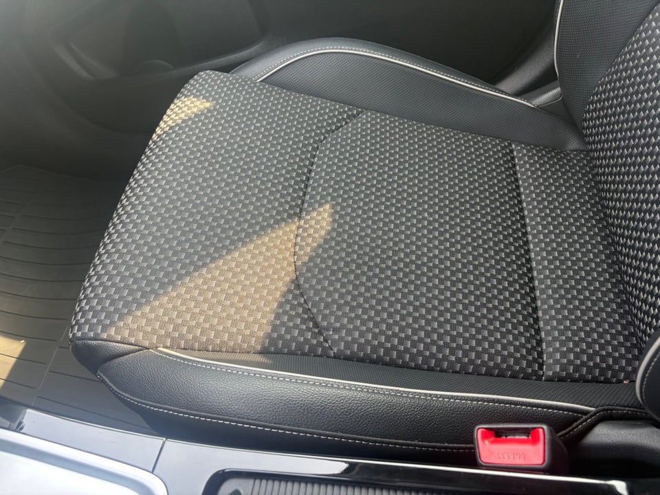 Kia Ceed 1,6 PHEV Advance+ SW DCT 5d
