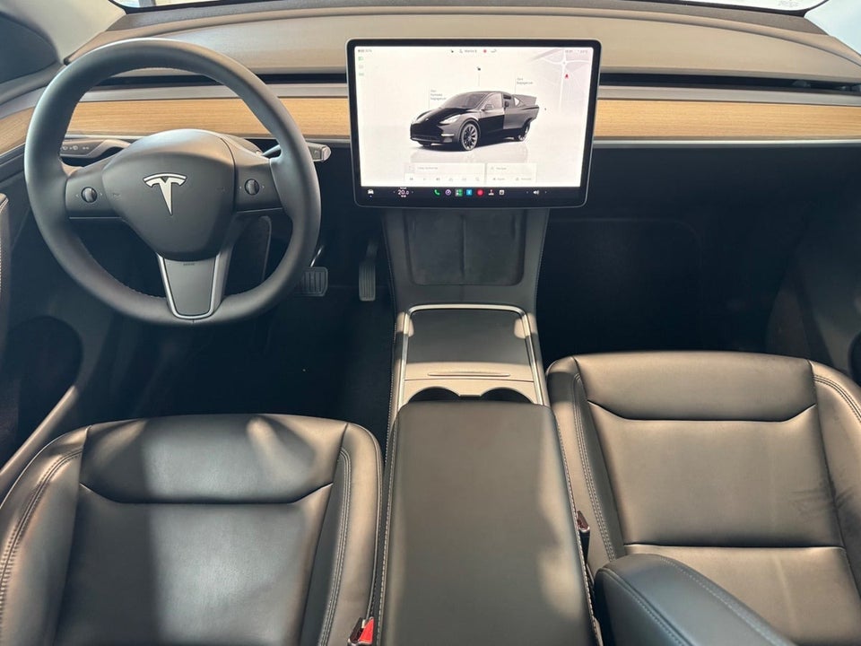 Tesla Model Y Long Range AWD 5d
