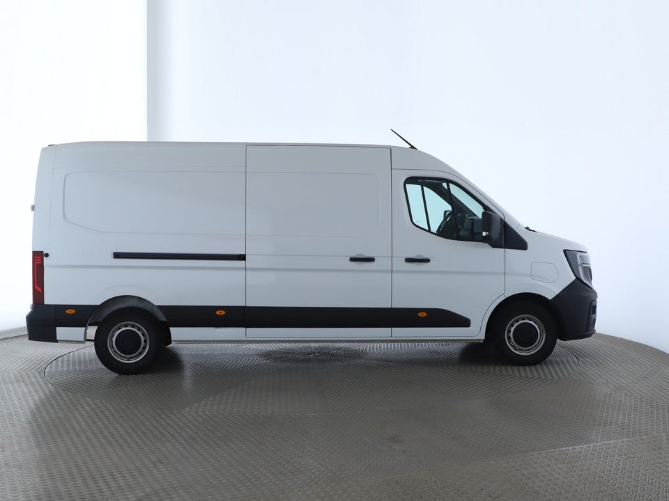 Renault Master V T35 87 E-Tech L3H2 Kassevogn
