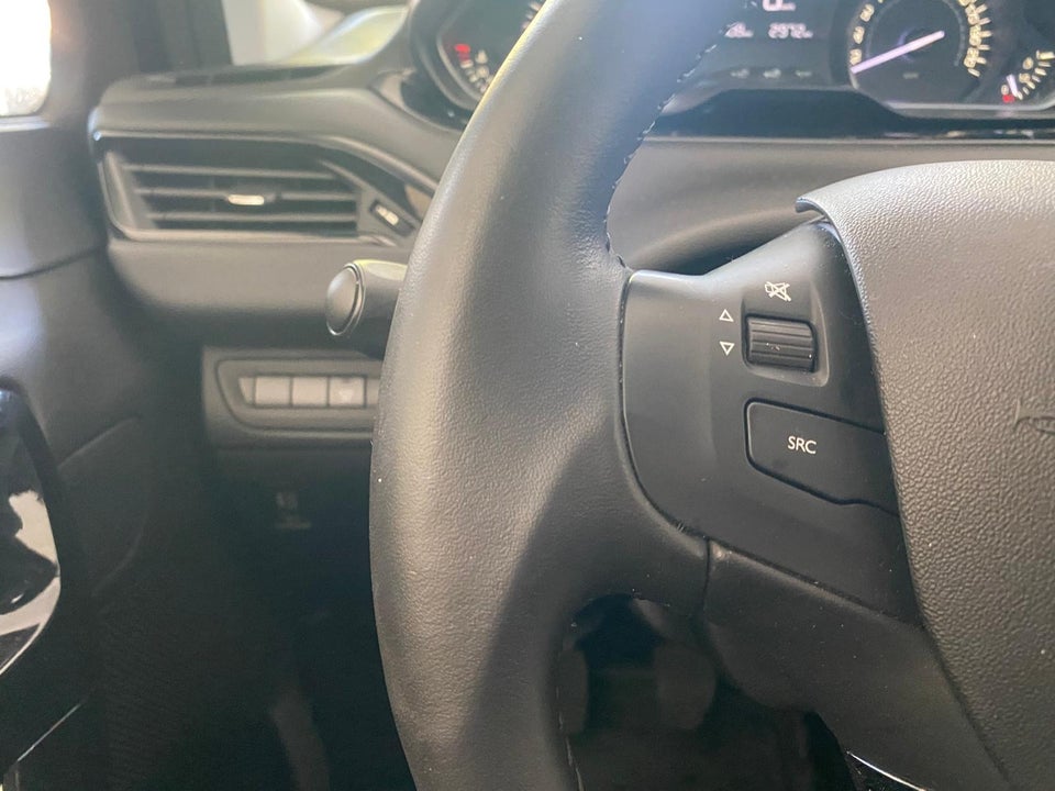 Peugeot 208 1,2 PureTech 82 Active 5d