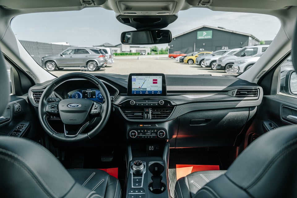 Ford Kuga 2,5 PHEV Vignale CVT 5d
