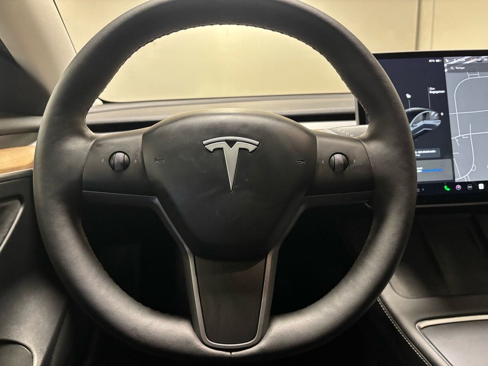 Tesla Model 3 Long Range AWD 4d