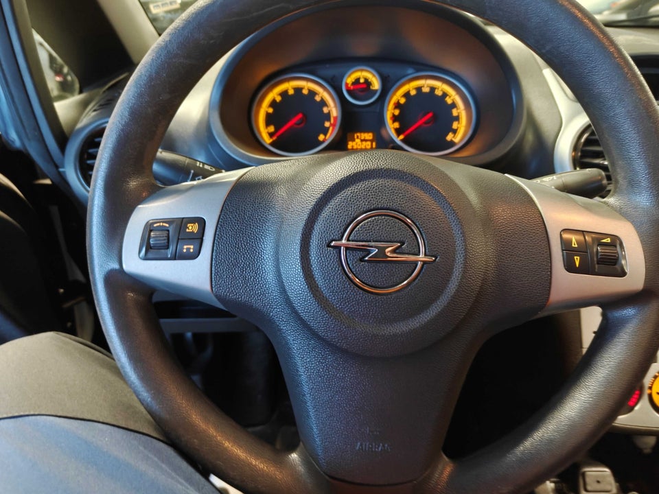 Opel Corsa 1,2 16V Enjoy 5d