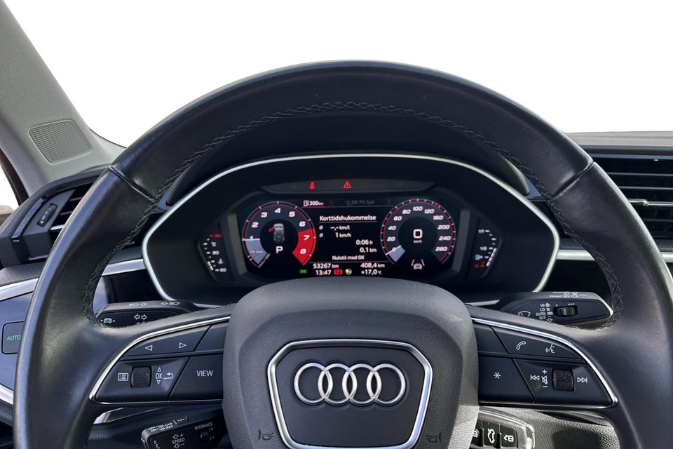 Audi Q3 35 TFSi Advanced Prestige S-tr. 5d