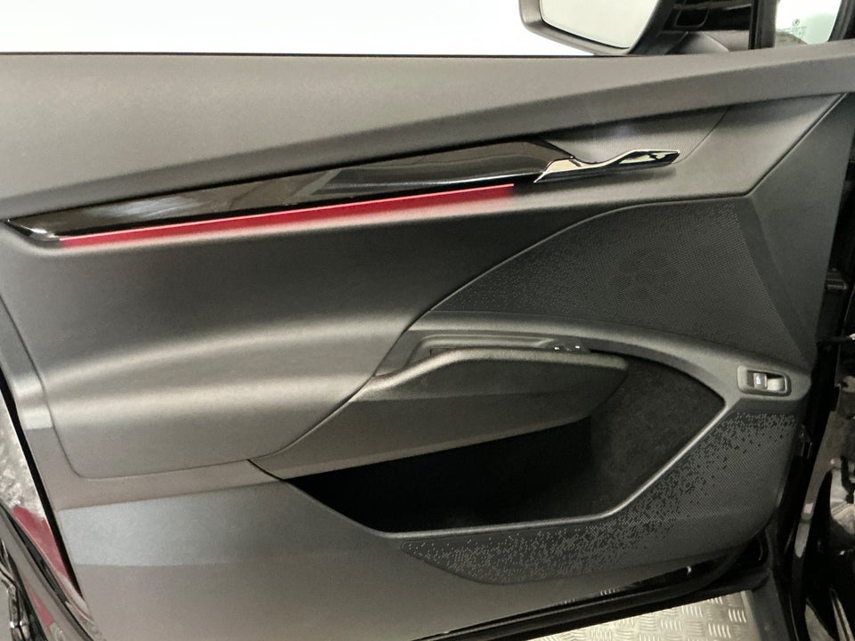 Skoda Enyaq 80 iV Suite 5d