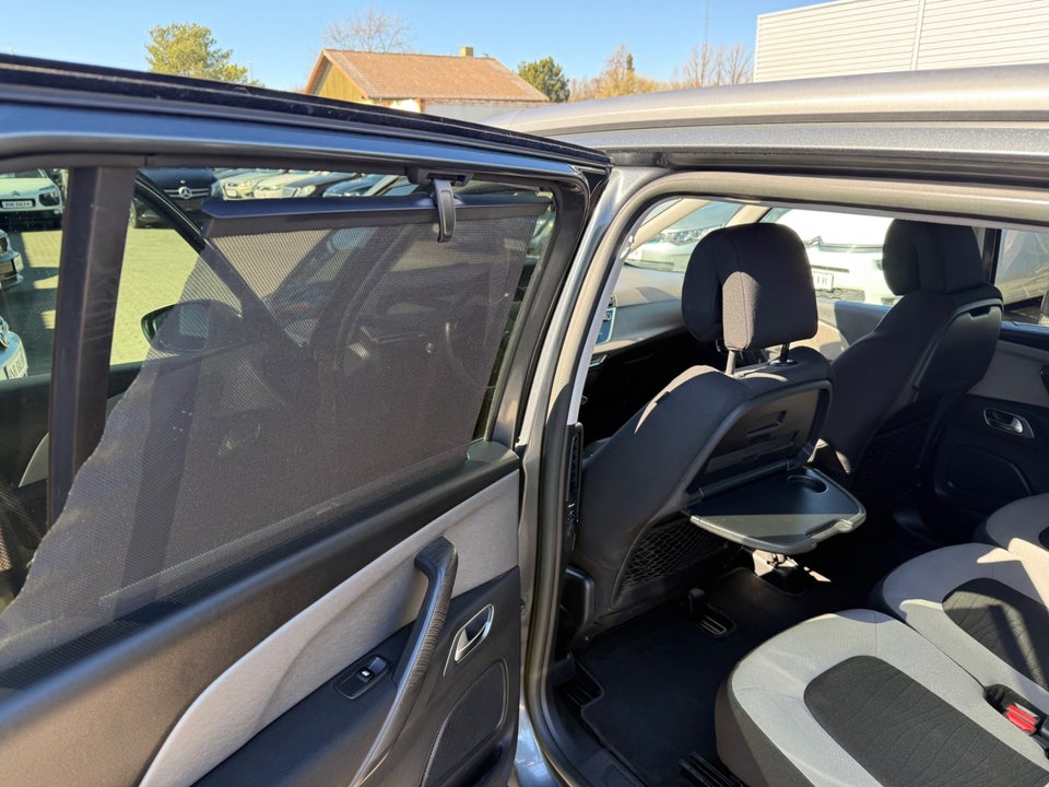 Citroën Grand C4 Picasso 1,6 e-HDi 115 Intensive ETG6 7prs 5d