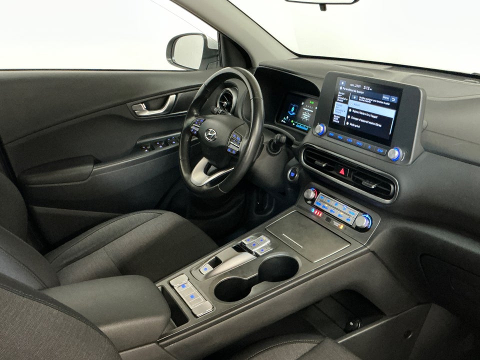 Hyundai Kona 39 EV Essential 5d