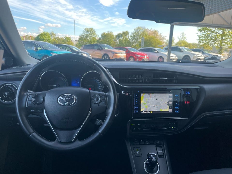 Toyota Auris 1,8 Hybrid H2 Comfort Touring Sports CVT 5d