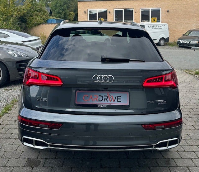 Audi Q5 55 TFSi e S-line quattro S-tr. 5d