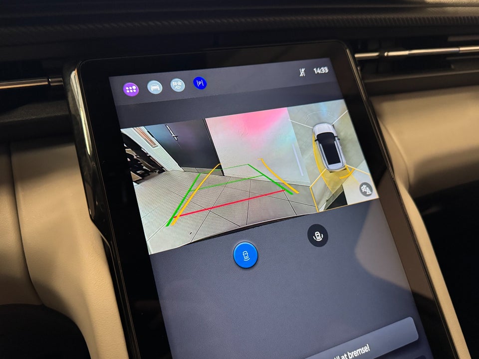 Ford Explorer 82 Premium Extended Range 5d