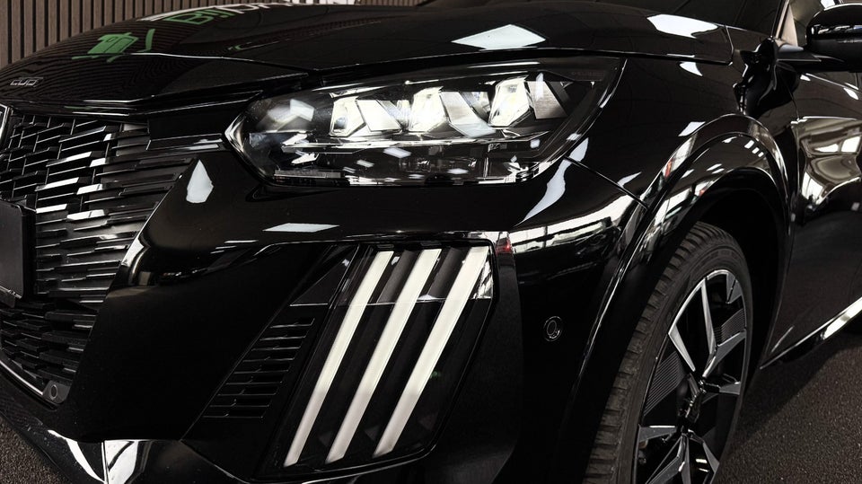 Peugeot e-208 54 GT 5d