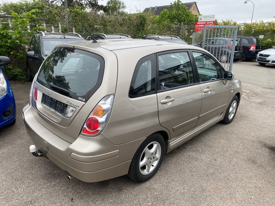 Suzuki Liana 1,6 GL aut. 5d