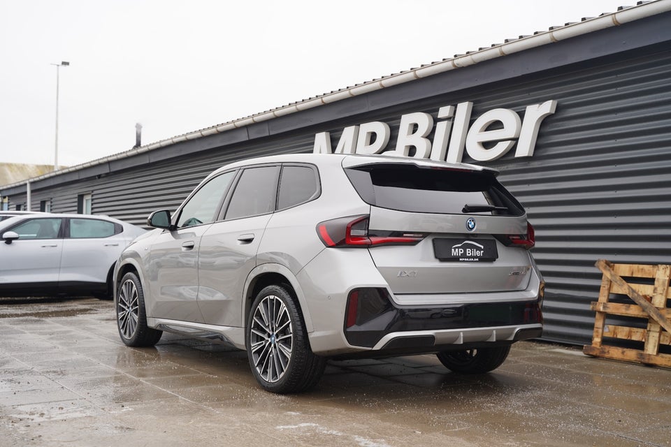 BMW iX1 xDrive30 M-Sport 5d