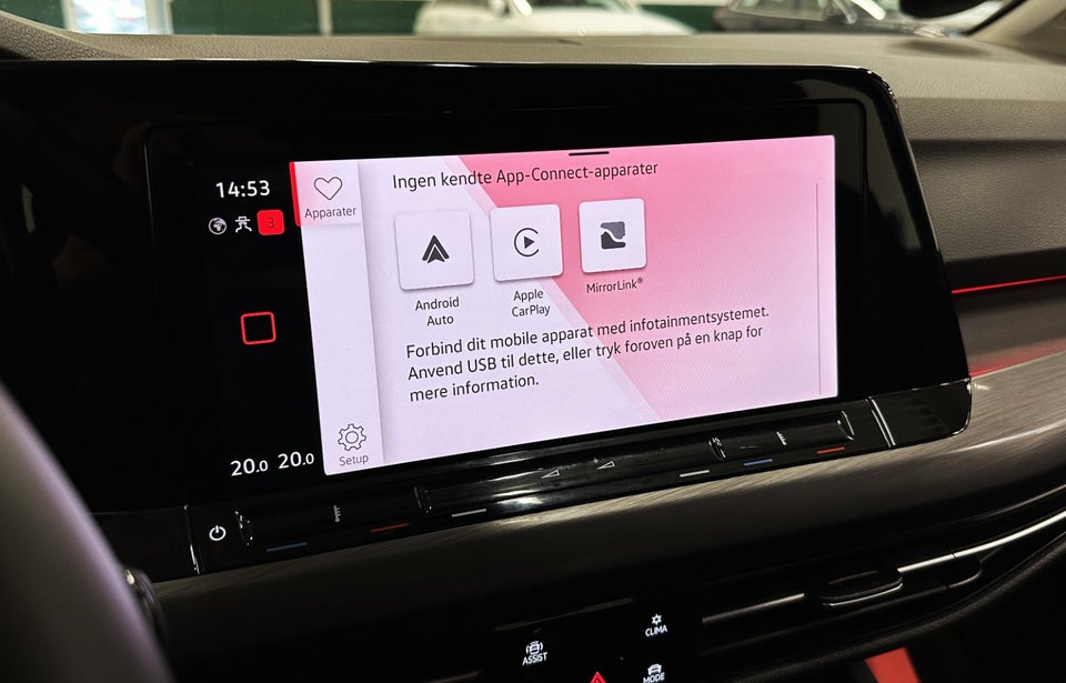 VW Golf VIII 1,4 eHybrid DSG 5d