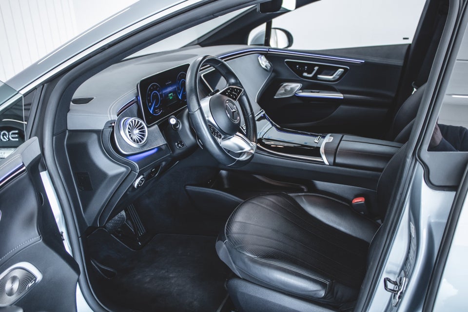 Mercedes EQE350+ Electric Art 4d