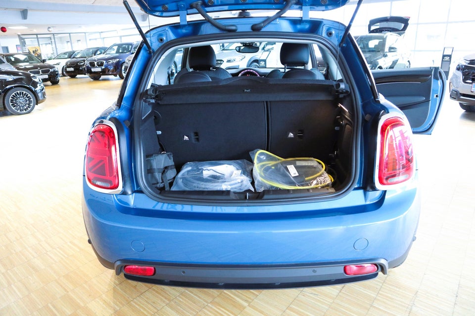 MINI Cooper SE Classic Trim 3d