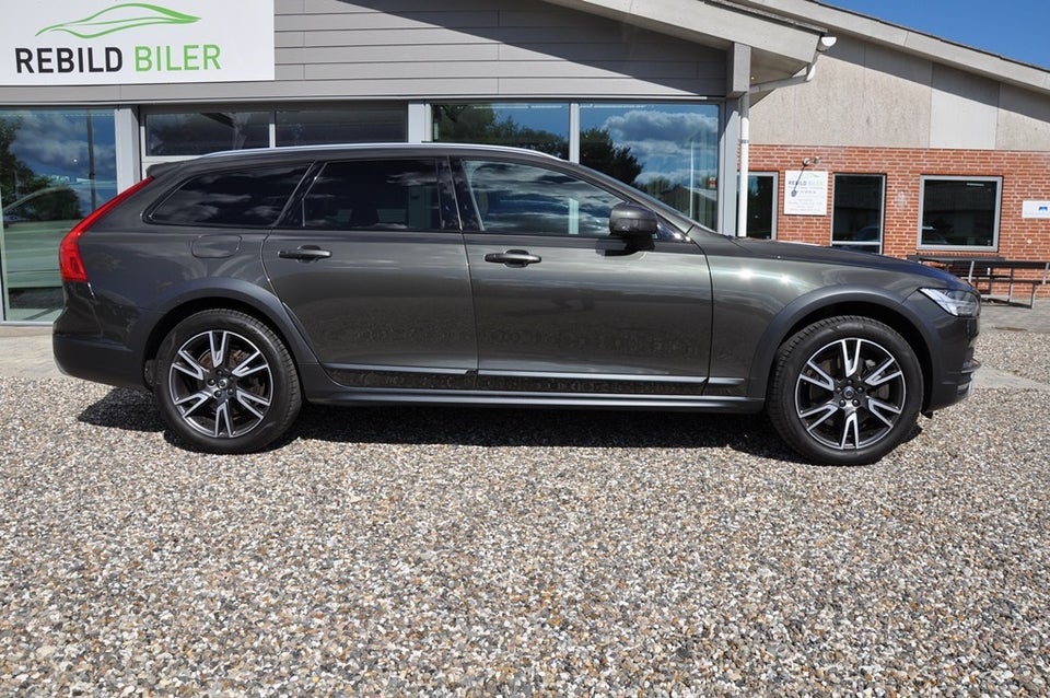 Volvo V90 CC 2,0 D4 190 Pro aut. AWD 5d