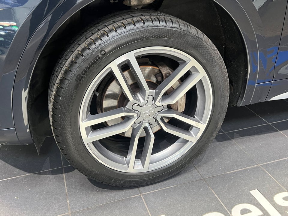 Audi Q5 2,0 TDi 190 S-line quattro 5d