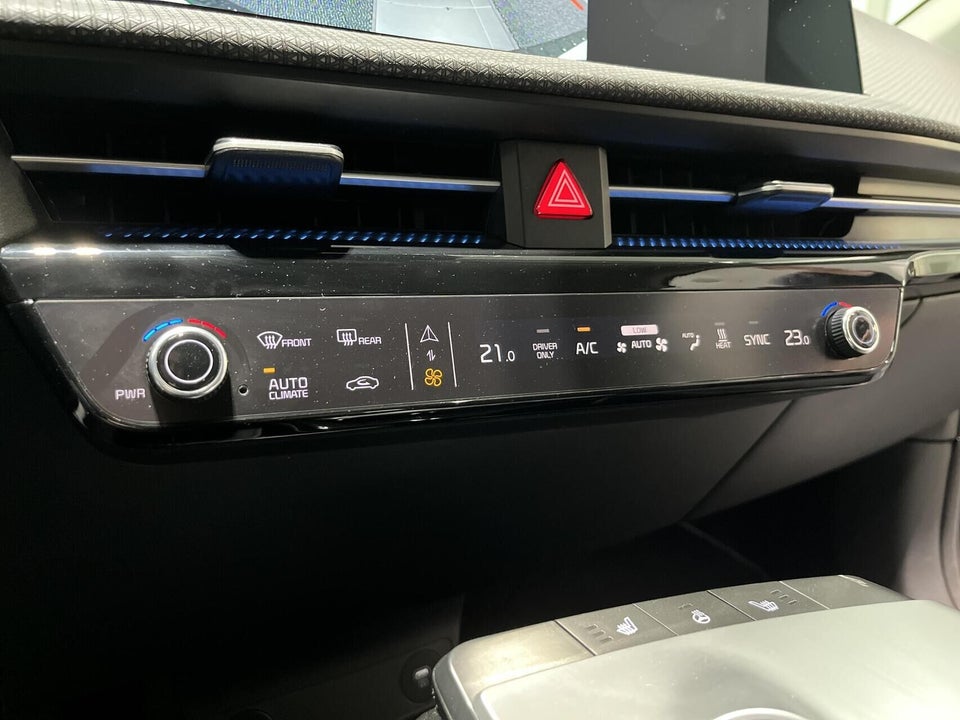 Kia EV6 77 Long Range Upgrade 5d