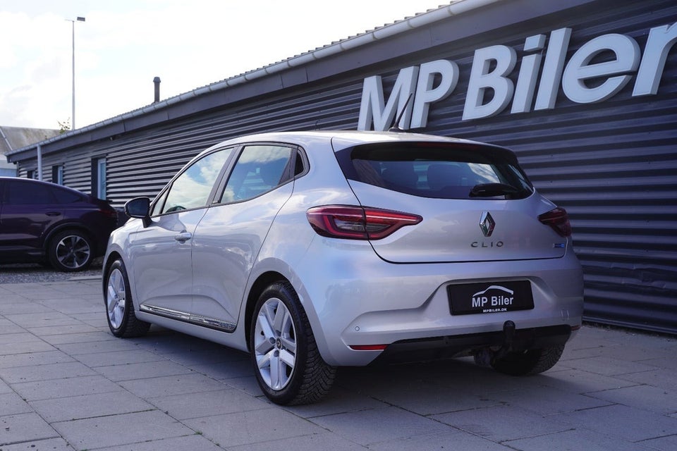 Renault Clio V 1,6 E-Tech Zen 5d