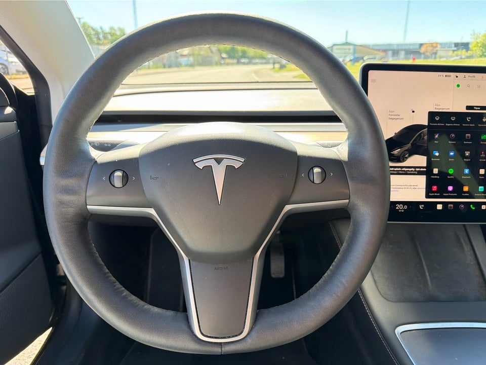 Tesla Model 3 Standard Range+ RWD 4d