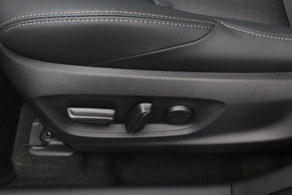 Toyota bZ4X Executive 5d