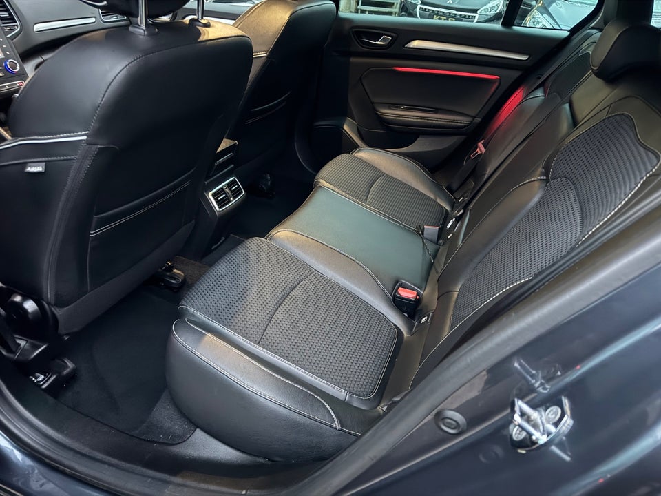 Renault Megane IV 1,5 dCi 115 Bose Edition Sport Tourer EDC 5d