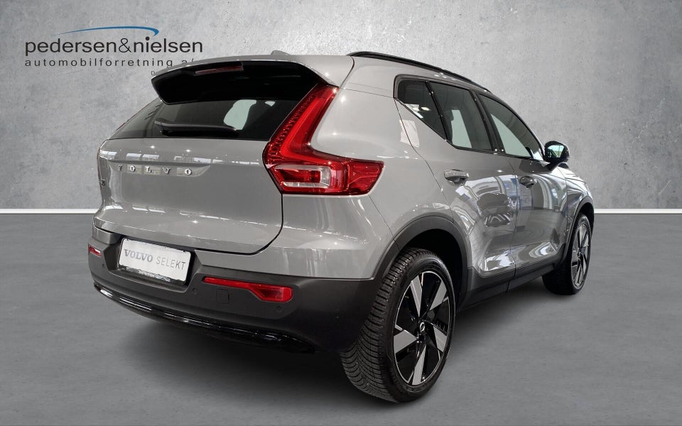 Volvo EX40 Extended Range Plus 5d