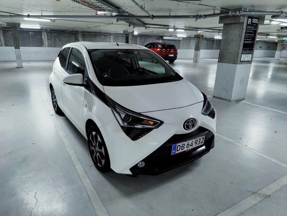 Toyota Aygo 1,0 VVT-i x-press 5d